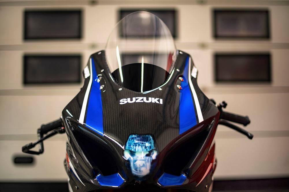 Ngỡ ngàng trước vẻ đẹp của Suzuki GSXR1000 mới